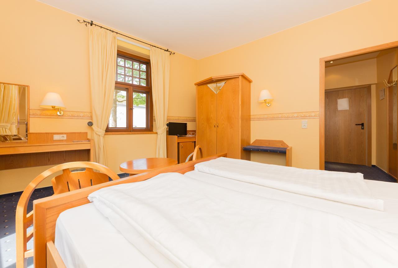 Hotel Burg Adenbach Bad Neuenahr-Ahrweiler Exteriér fotografie